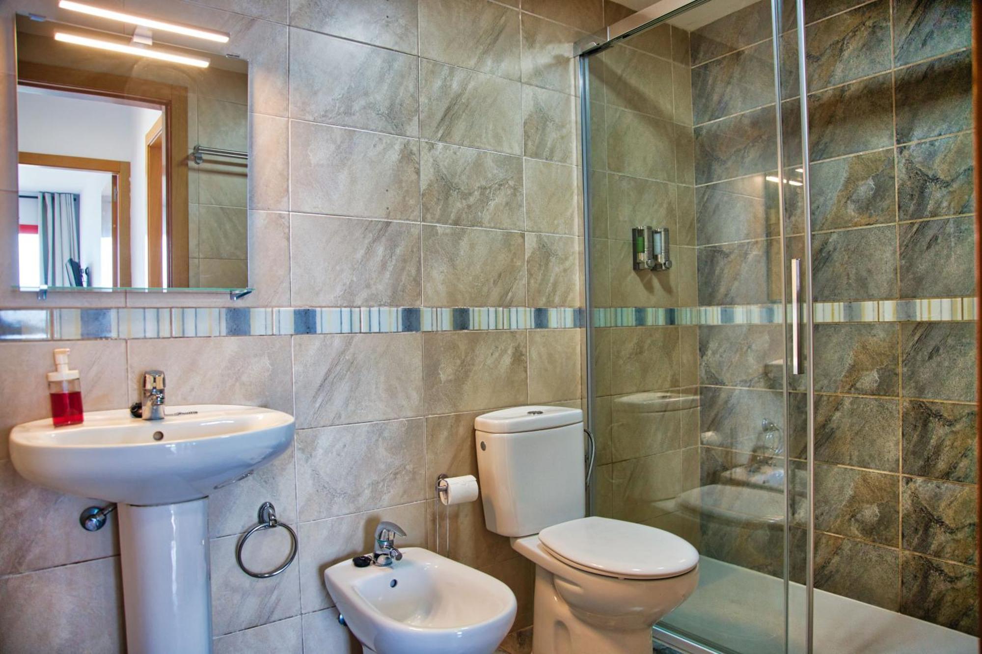 Buena Vida Apartment เบรญาบาฆา ภายนอก รูปภาพ